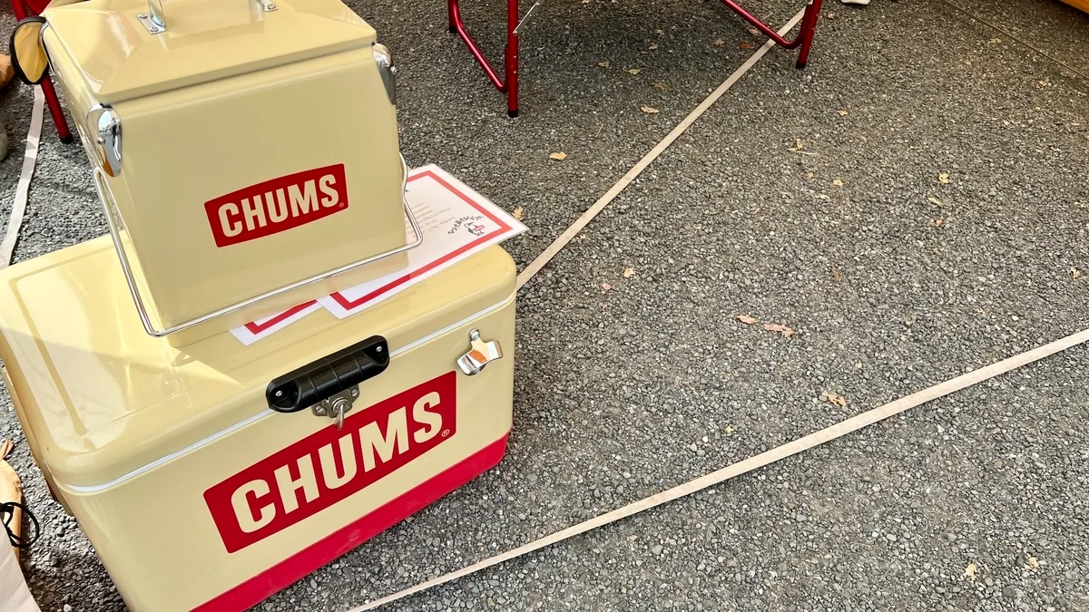 CHUMSのブース